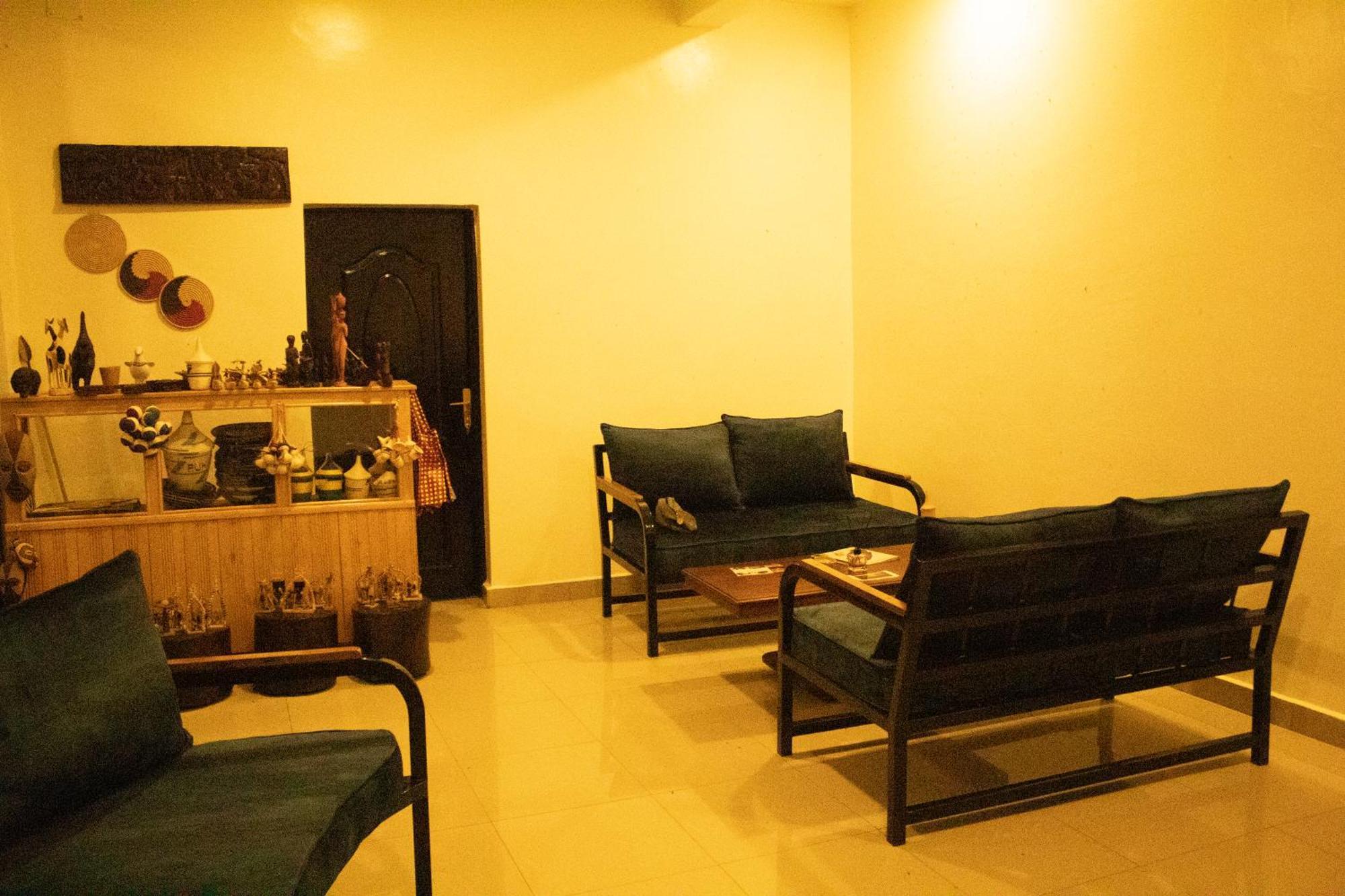 Peace Guest House Muhari Luaran gambar